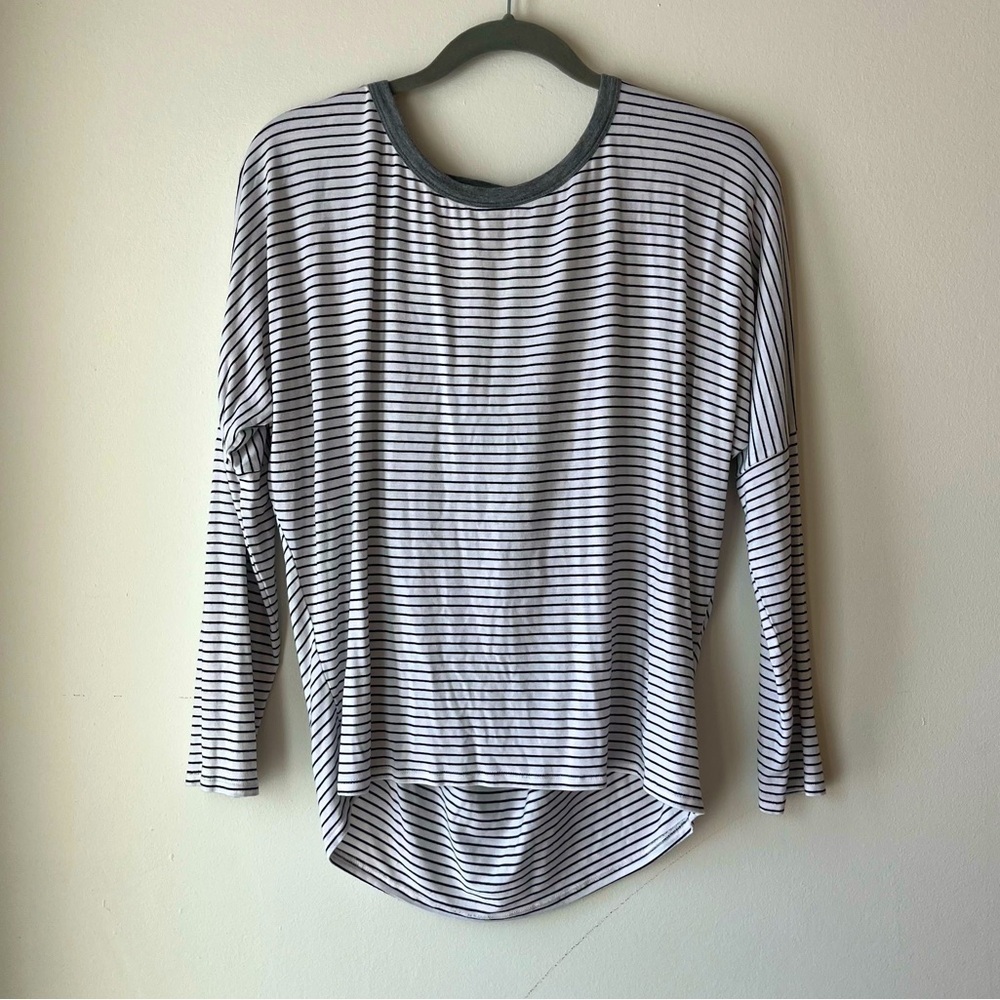Cable&Gauge 3/4 dolman sleeve open back stripe black and white small casual